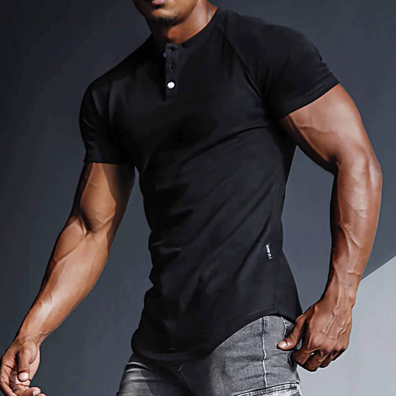DOUBLE SIDED MILK FLEECE HENLY NECK RAGLAN TEE